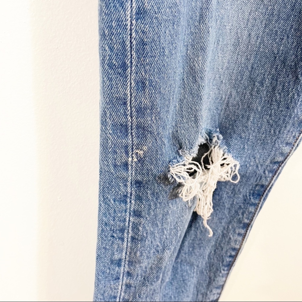 LEVIS Wedgie Straight Distressed High Rise Jean 25 - Picture 4 of 11